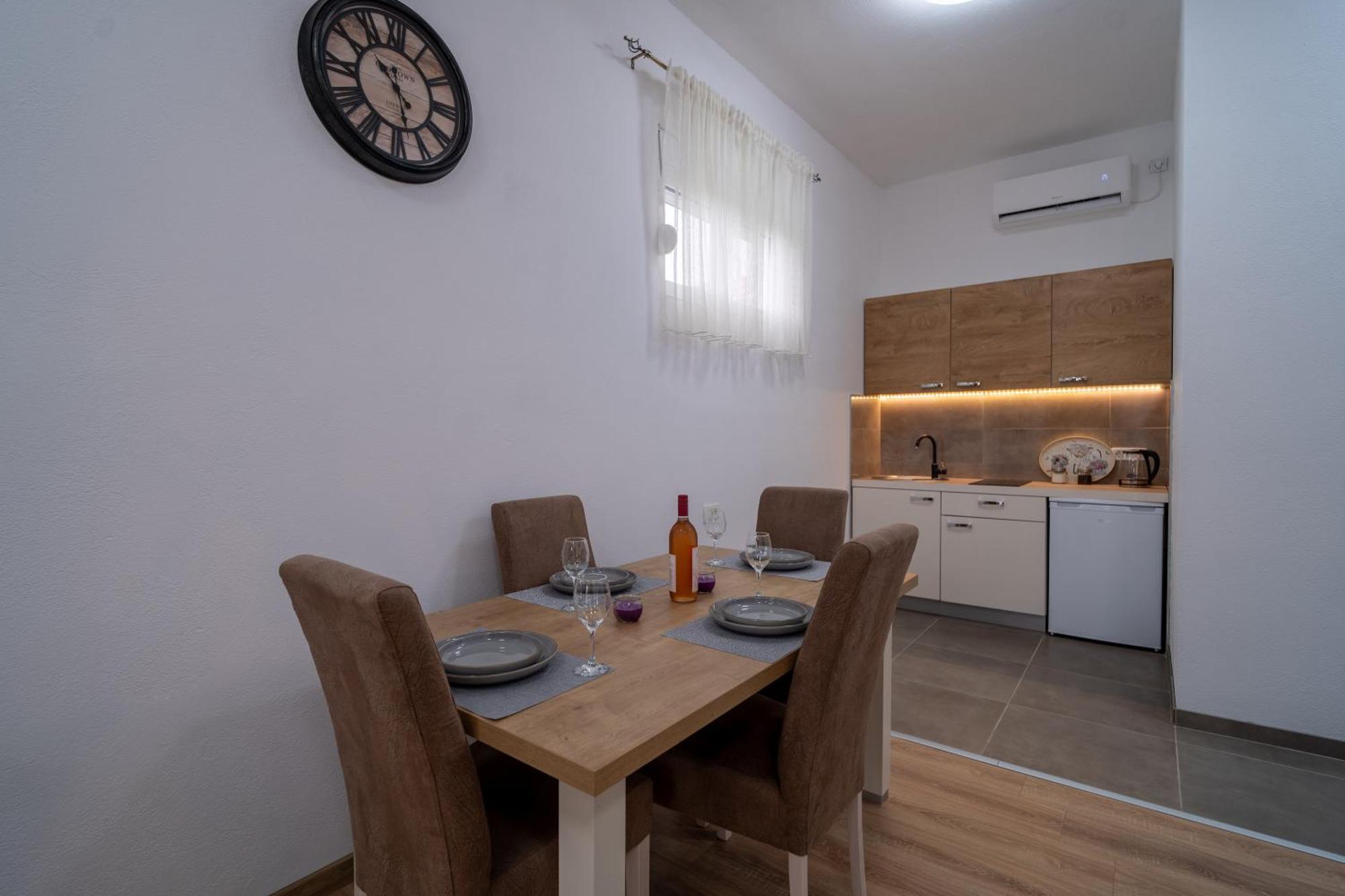 Dane Apartment Airport Podgorica Mitrovici  Zewnętrze zdjęcie