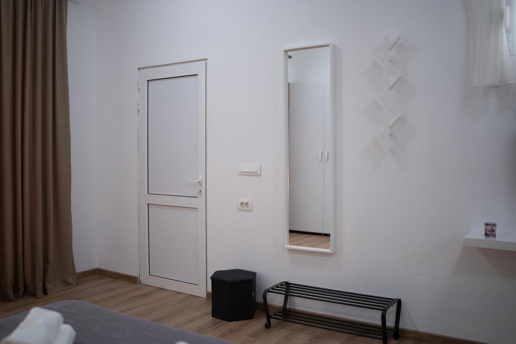 Dane Apartment Airport Podgorica Mitrovici  Zewnętrze zdjęcie