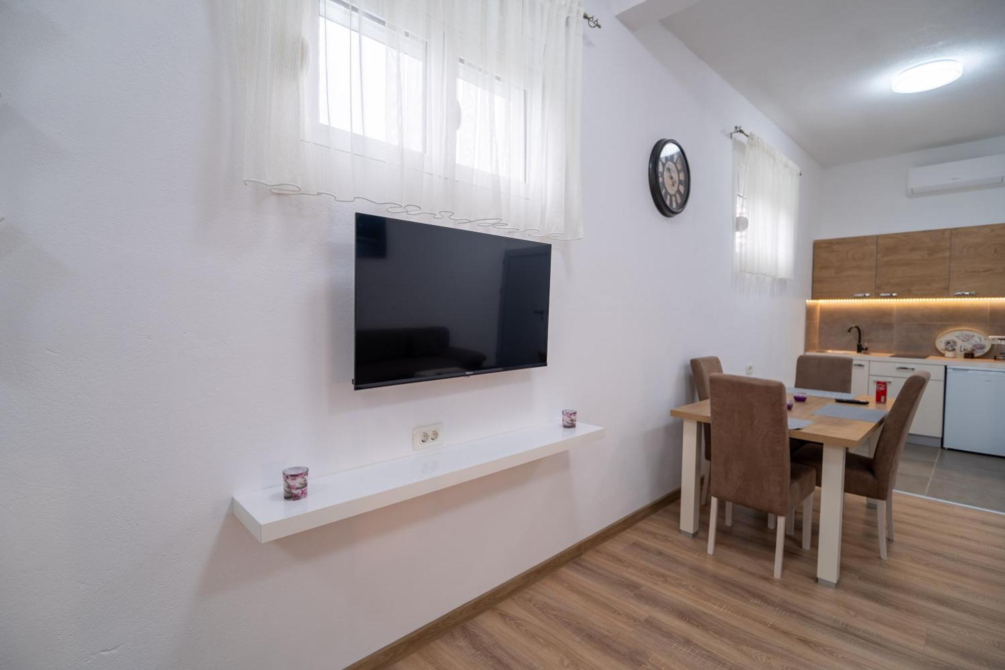 Dane Apartment Airport Podgorica Mitrovici  Zewnętrze zdjęcie